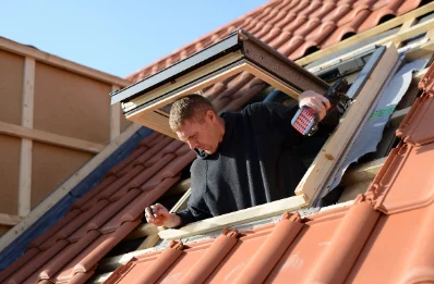 Pose de fenêtres de toit Velux à Caupenne